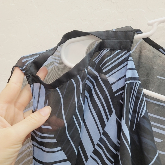 💕 Worthington Blue & Black Semi Sheer Blouse Top Women's Size Large Petite - Picture 5 of 10